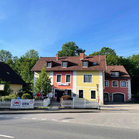 לינה וארוחת בוקר איבס אן דר דונאו Lindenhof Ybbs מראה חיצוני תמונה