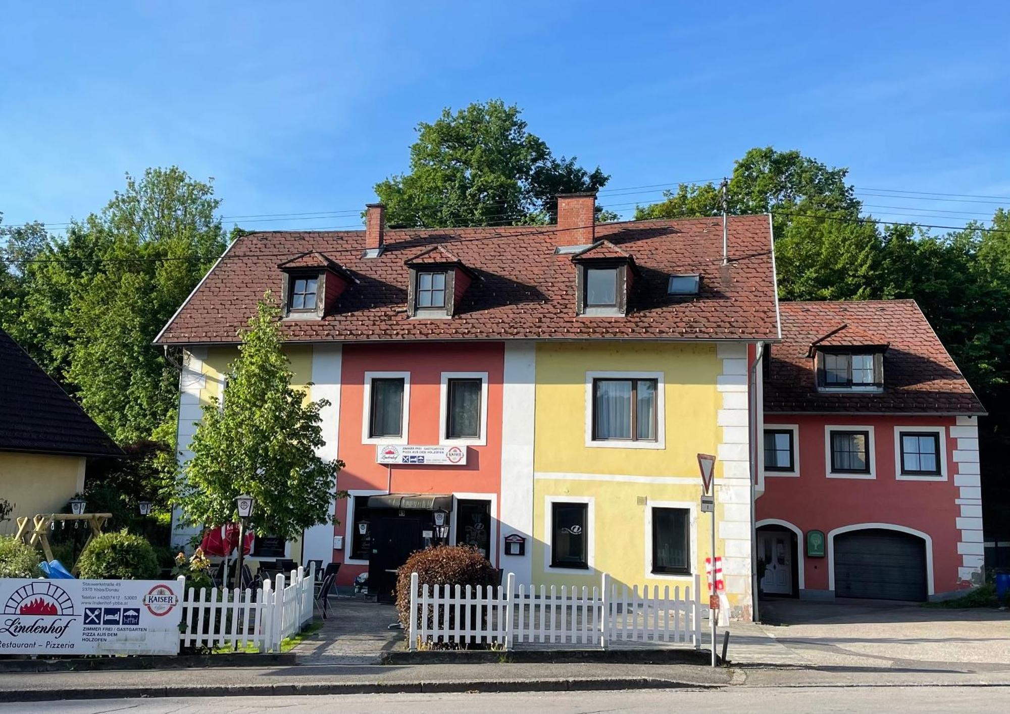 לינה וארוחת בוקר איבס אן דר דונאו Lindenhof Ybbs מראה חיצוני תמונה