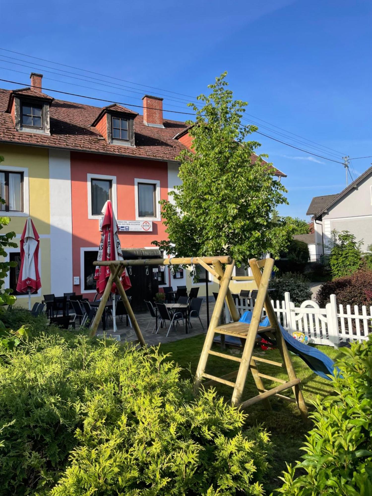 לינה וארוחת בוקר איבס אן דר דונאו Lindenhof Ybbs מראה חיצוני תמונה